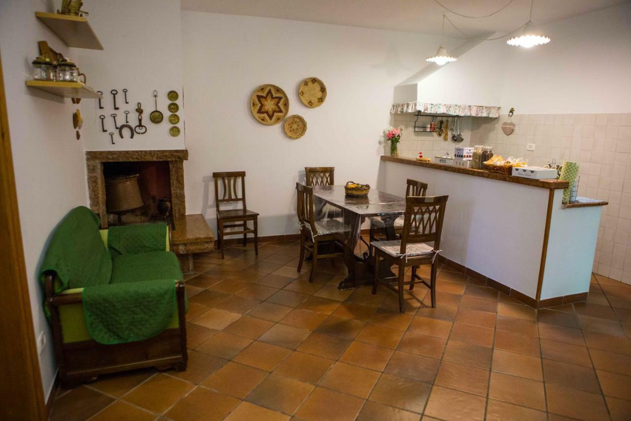 A Casa Di Giacomo Остуни Экстерьер фото
